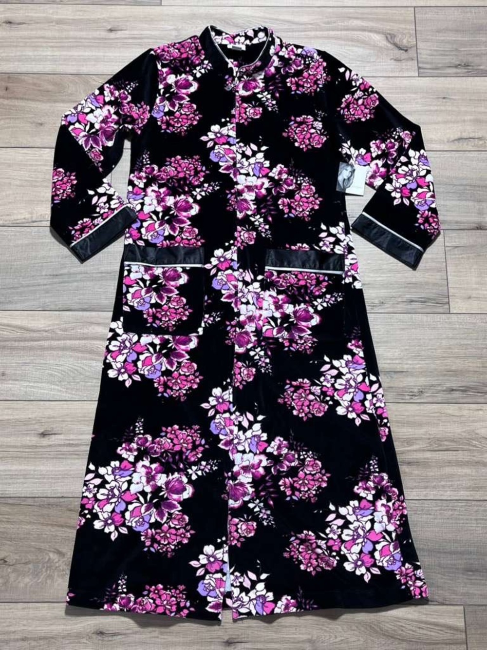 Jaclyn Smith Womens Full Zip Floral Robe Size Medium Black Pink